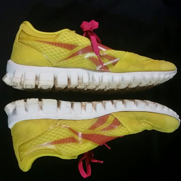 Reebok Yellow Fuchsia Sports Shoes -- Final Price - Picture 3 of 8